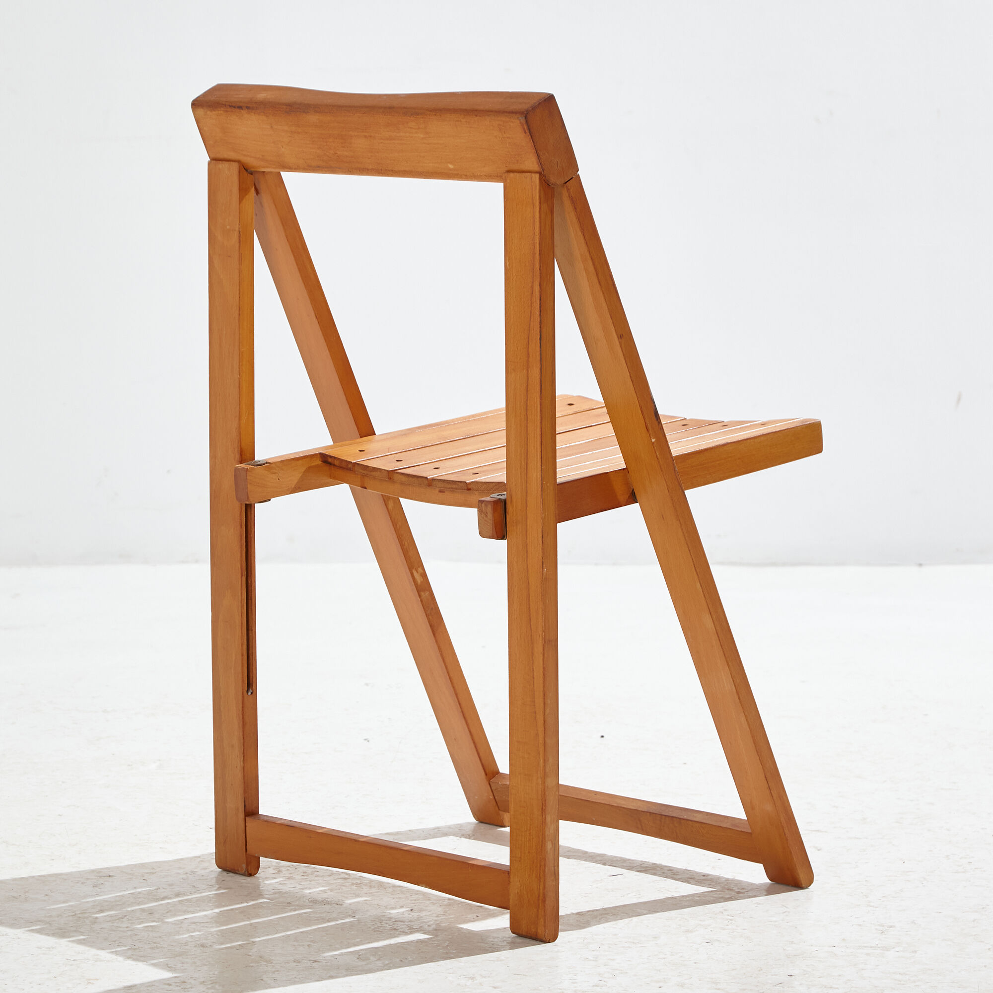 Chaises pliables en hêtre