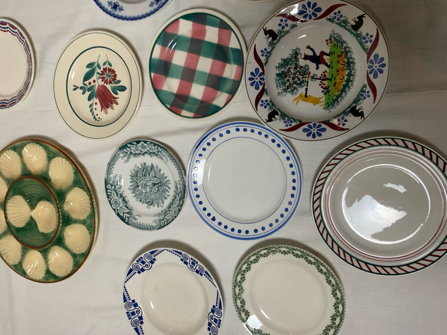 Set of 12 plates