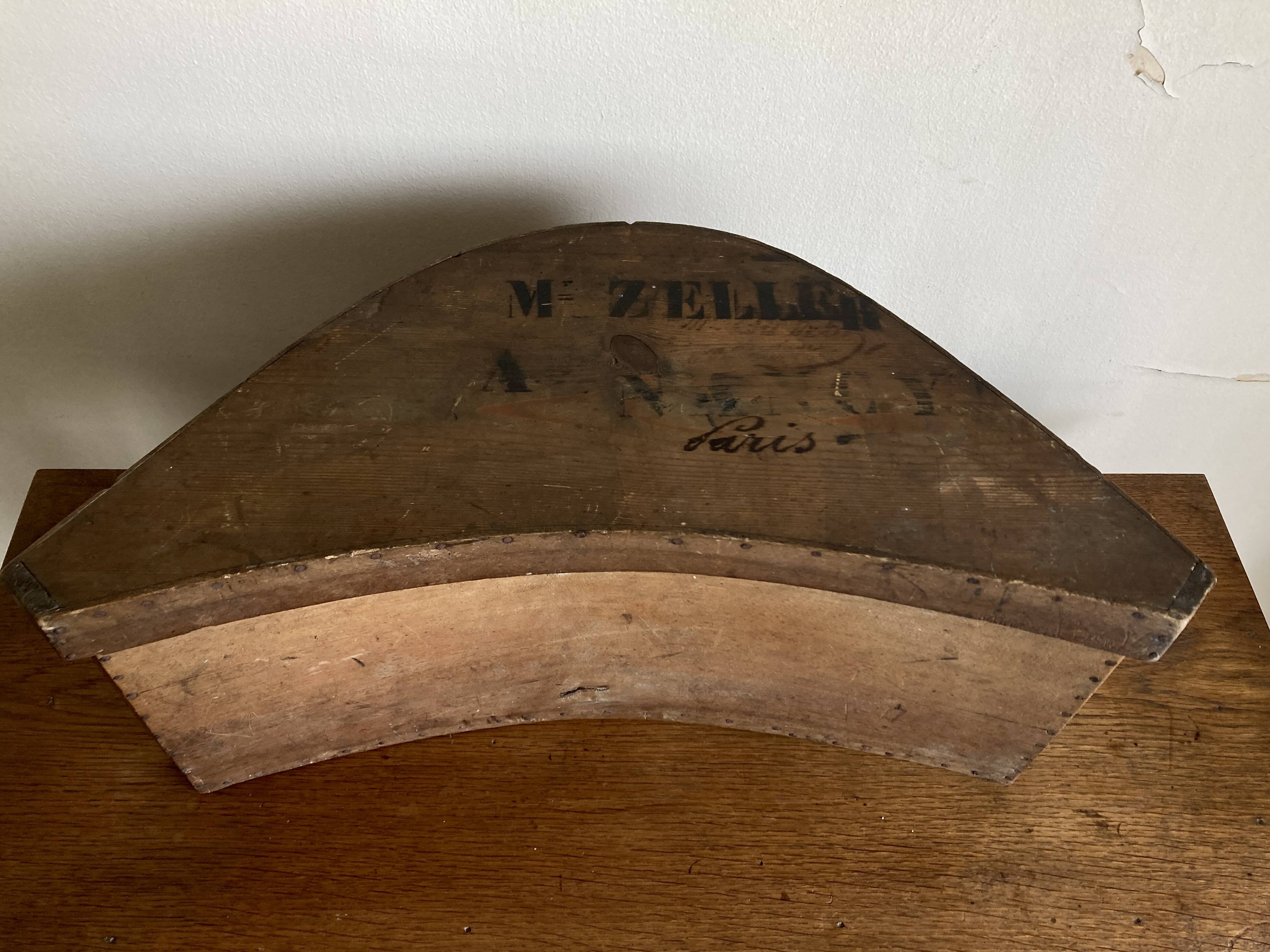Boite neo classique en bois courbé 19e 1860