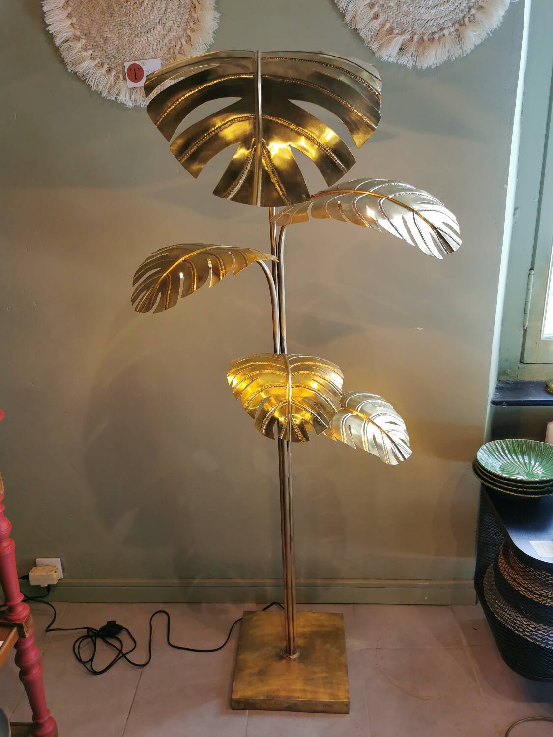 Solid brass plant-shaped floor lamp