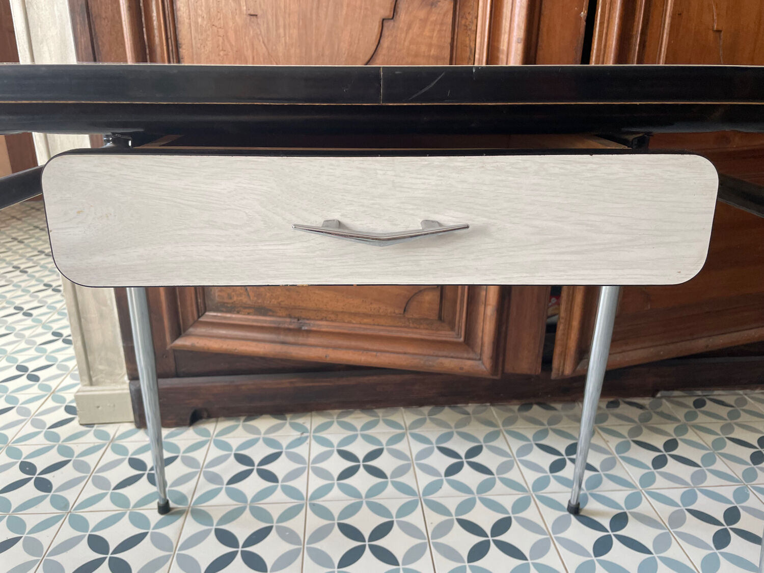 Formica table & stool