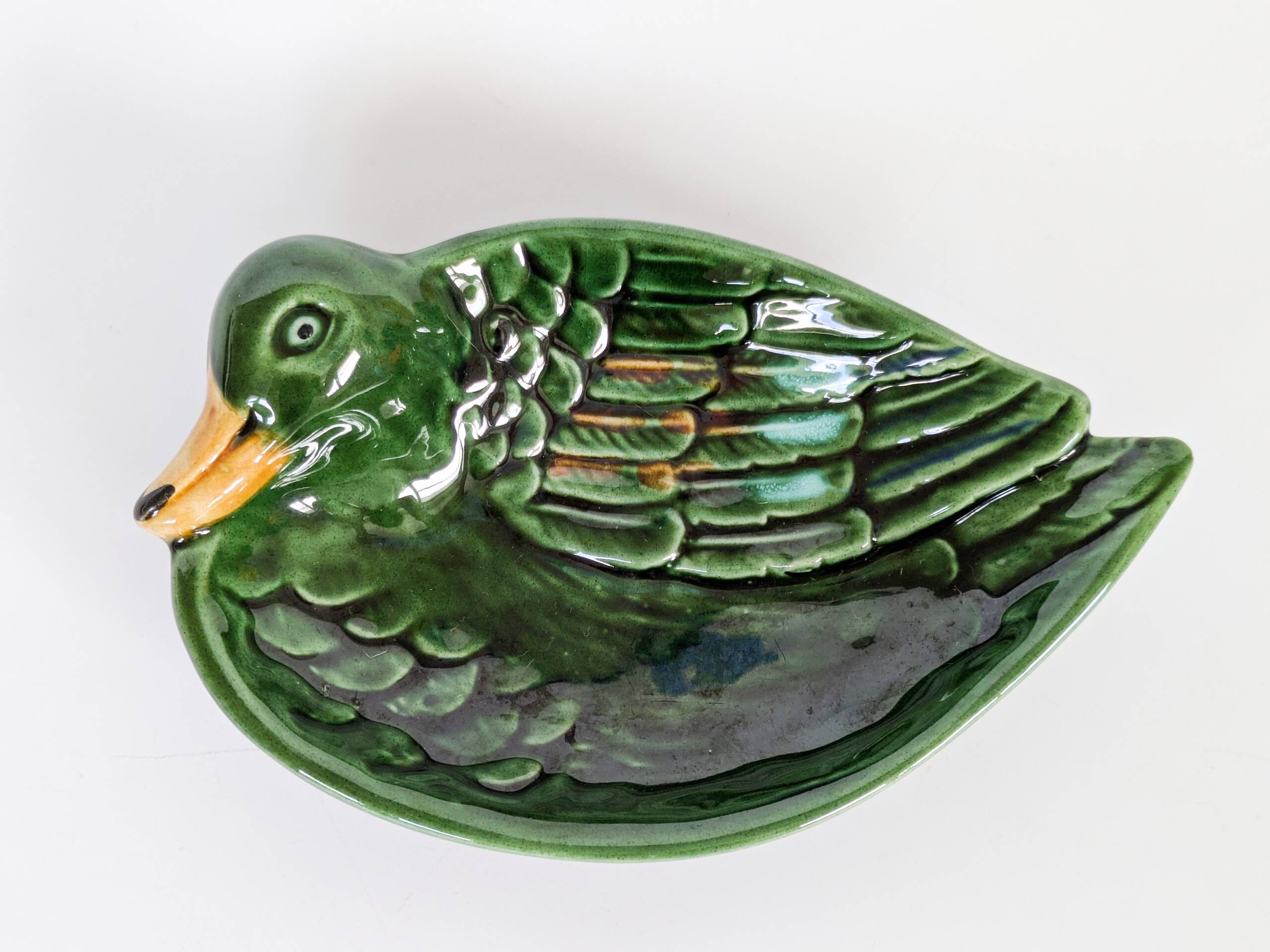 Vintage green ceramic duck dish, pocket tray or soap holder.