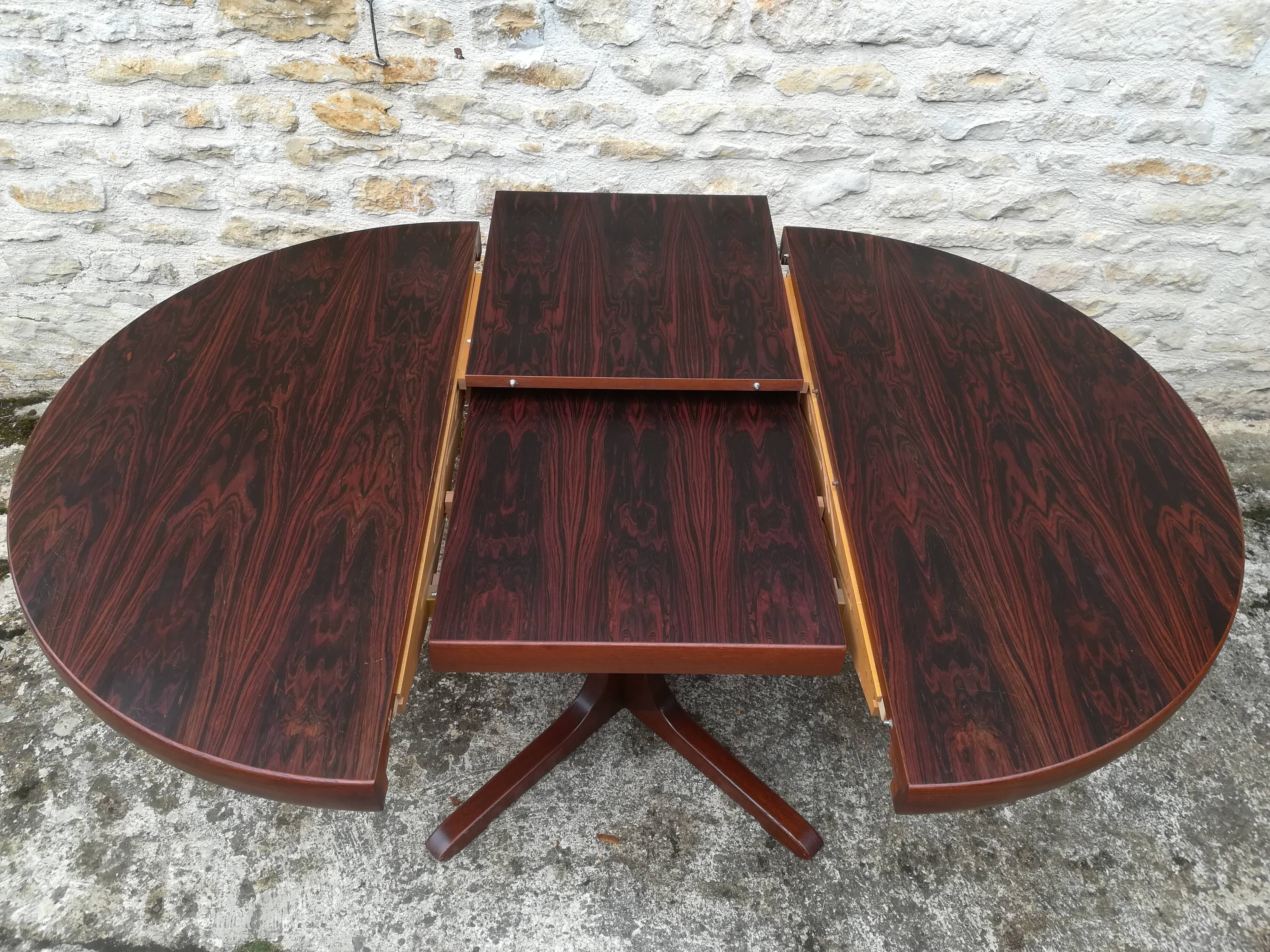 SCANDINAVIAN ROUND TABLE EXTENDED