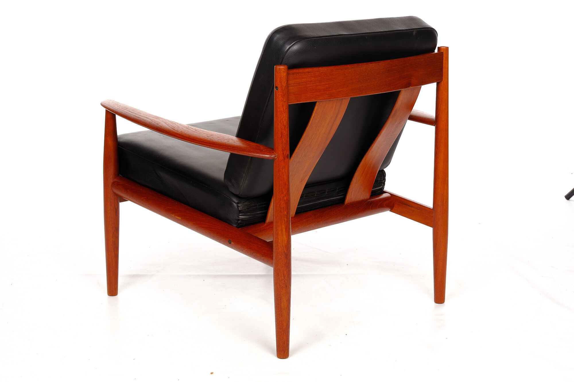 Armchair by Grete Jalk, France Son, cowhide leather and vintage teak from the 1960s
