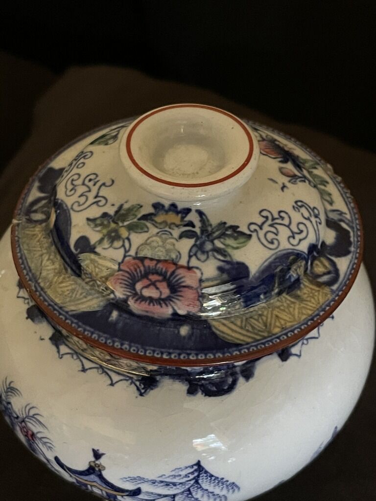 Ancient Faïence Creil and Montereau with Asian décor
