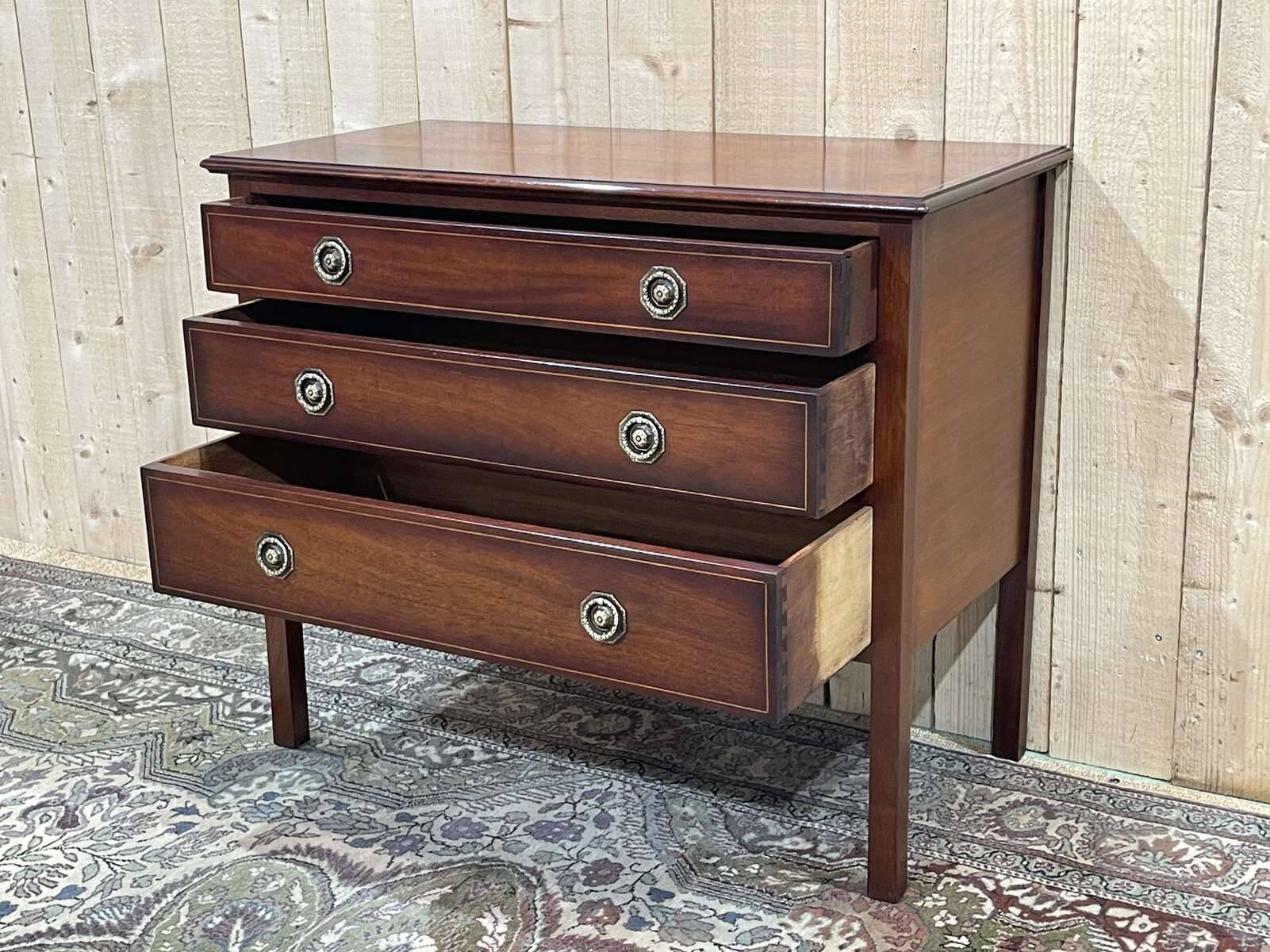 1950s English chest of drawers in mahogany