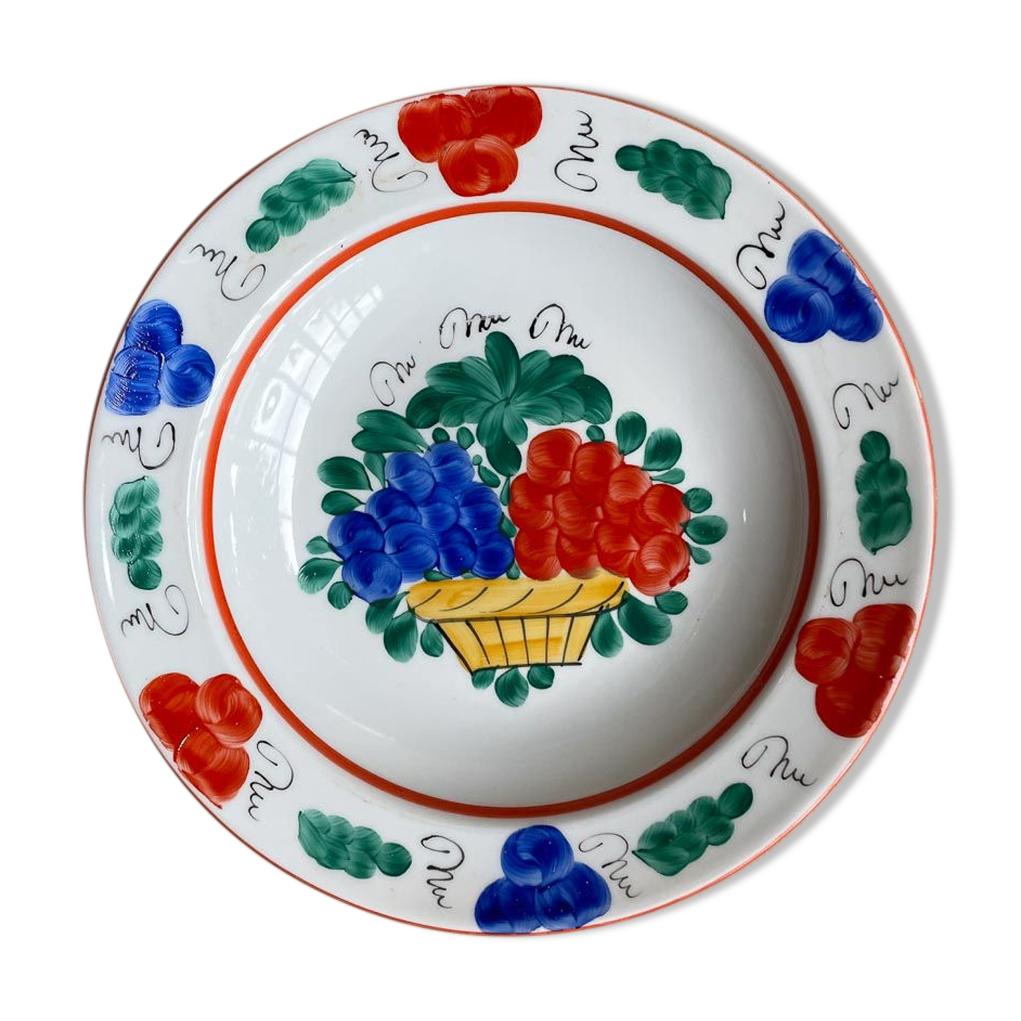 Decorative plate of the eastern countries flower basket