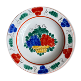 Decorative plate of the eastern countries flower basket