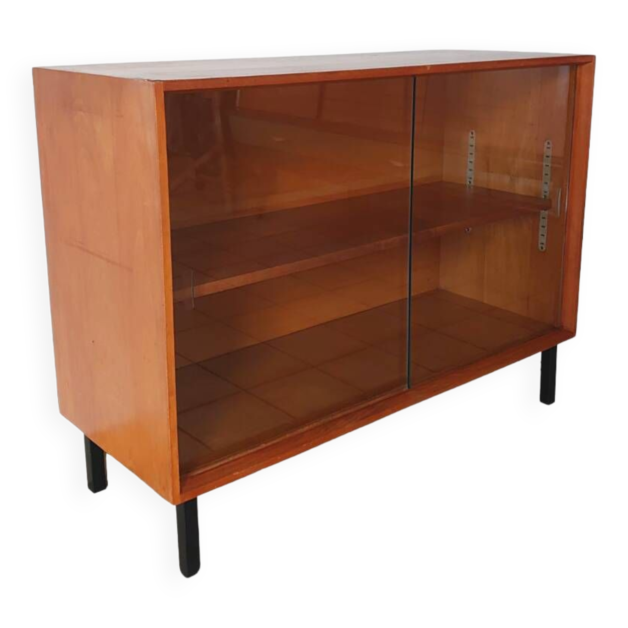 Vitrine du milieu du siècle