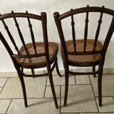 Paire de chaises Thonet cannées