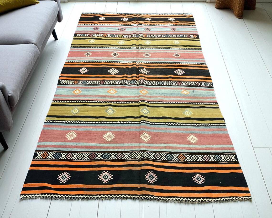 Oushak Vintage Wool Kilim Runner