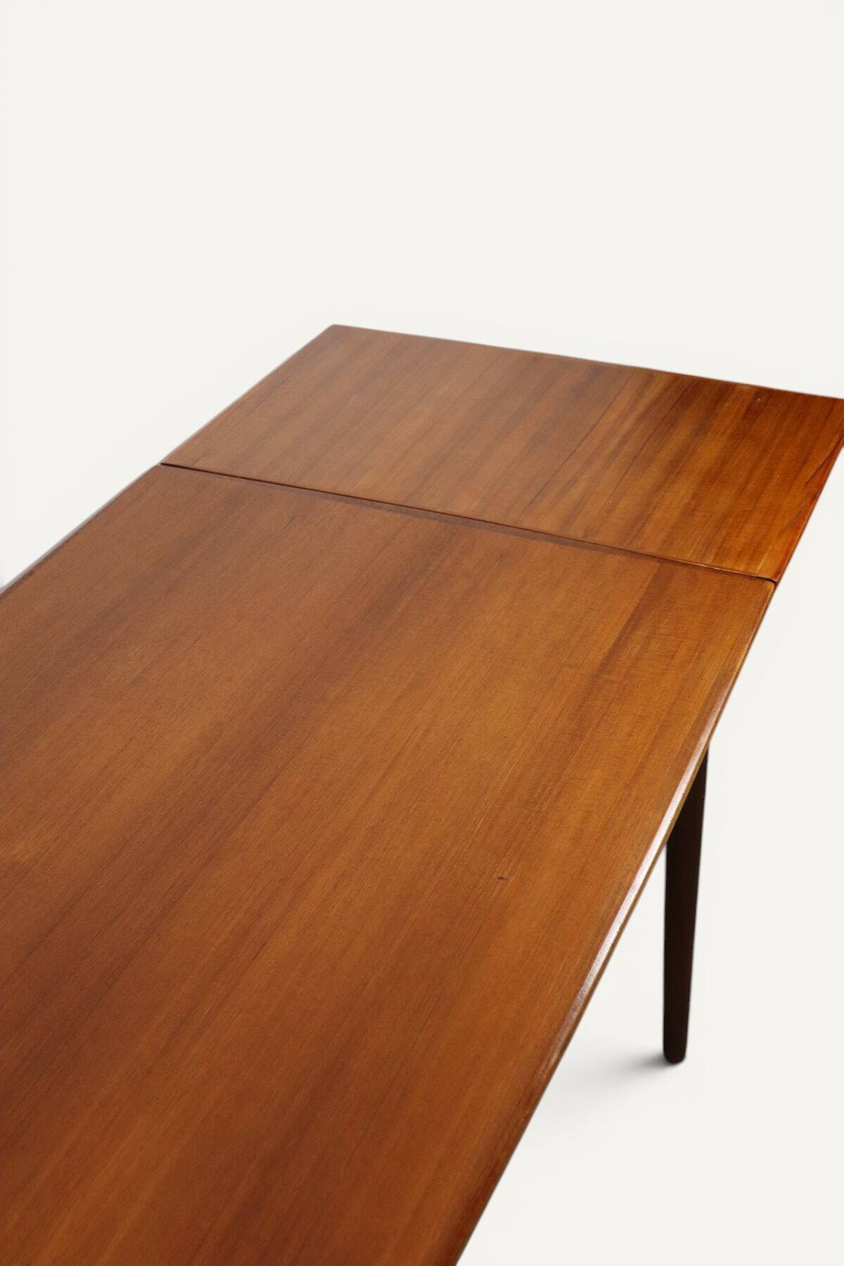Extendable dining table in Scandinavian teak - 1960s