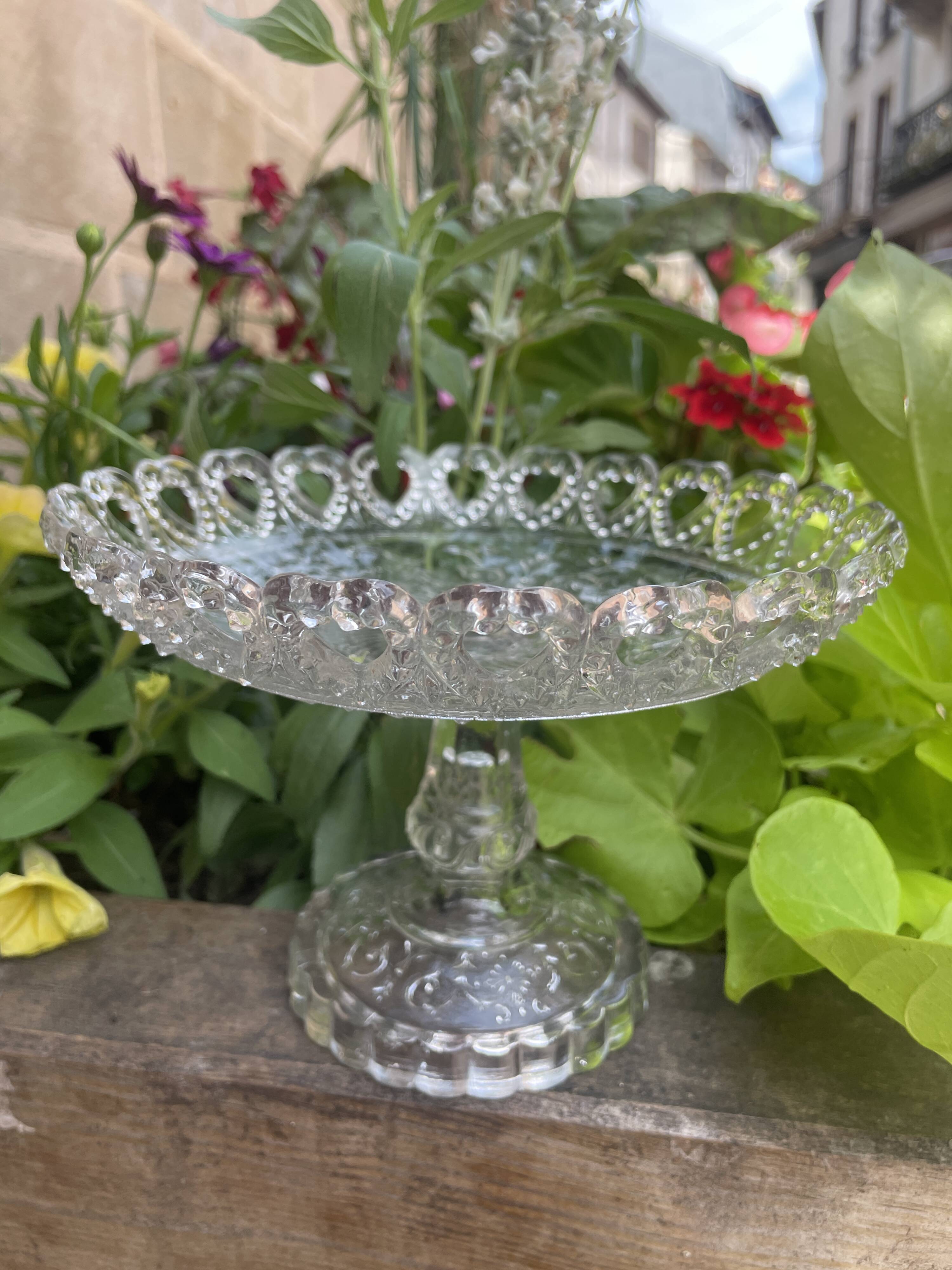 Glass fruit bowl, pressed mould, centre table, seasonal fruits.