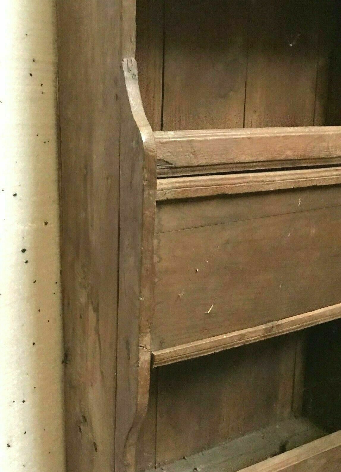 Picardy's 19th century solid oak etimier