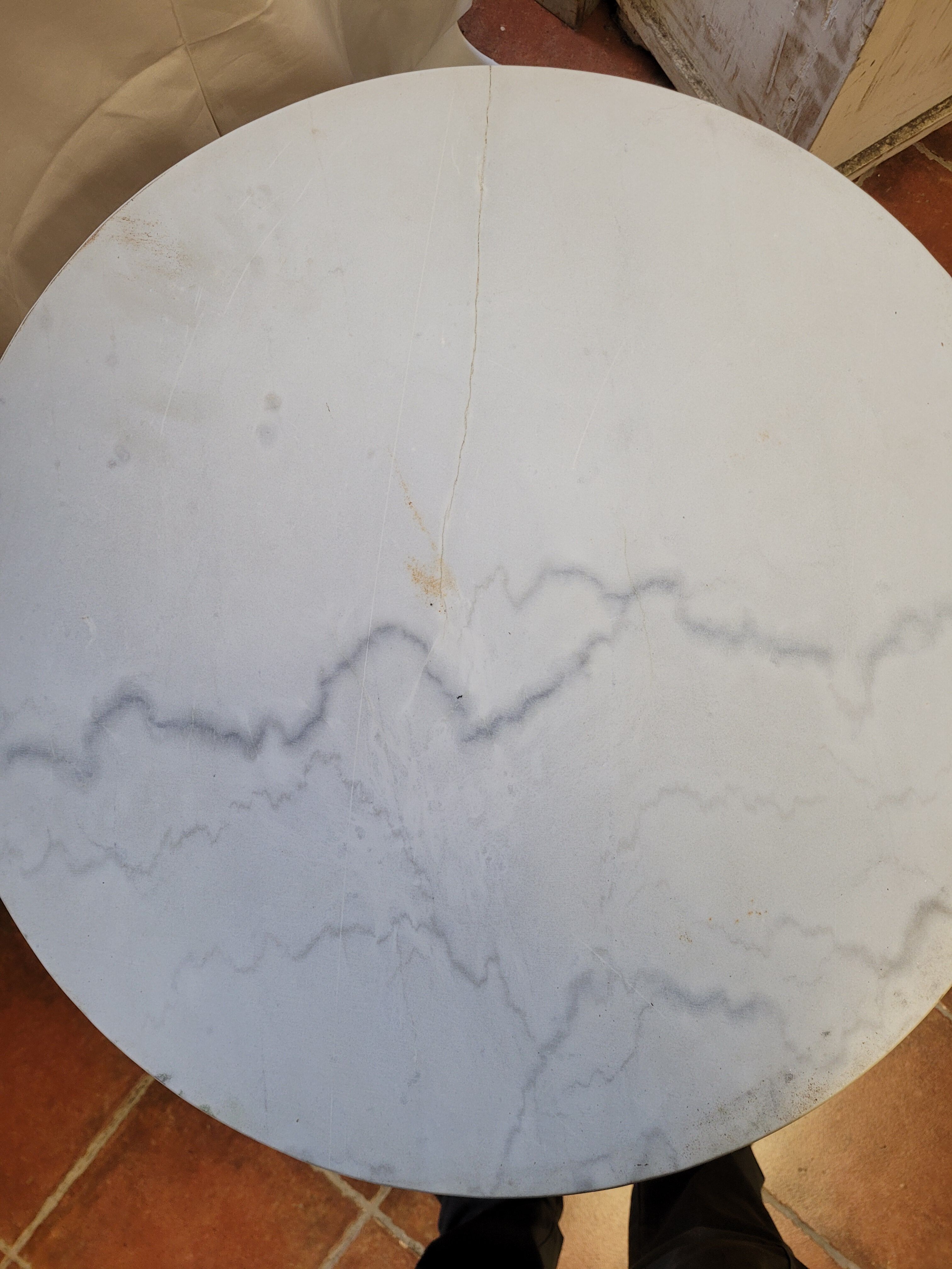 Gueridon bistro base cast iron marble top