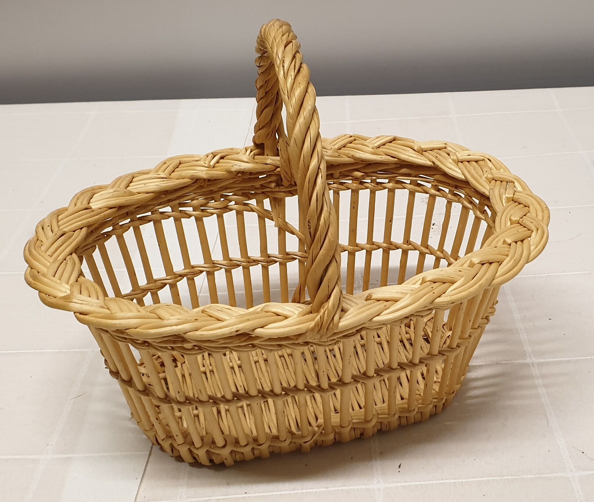 Lot of 2 old wicker baskets