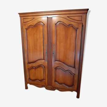 Provencal cabinet in cherry