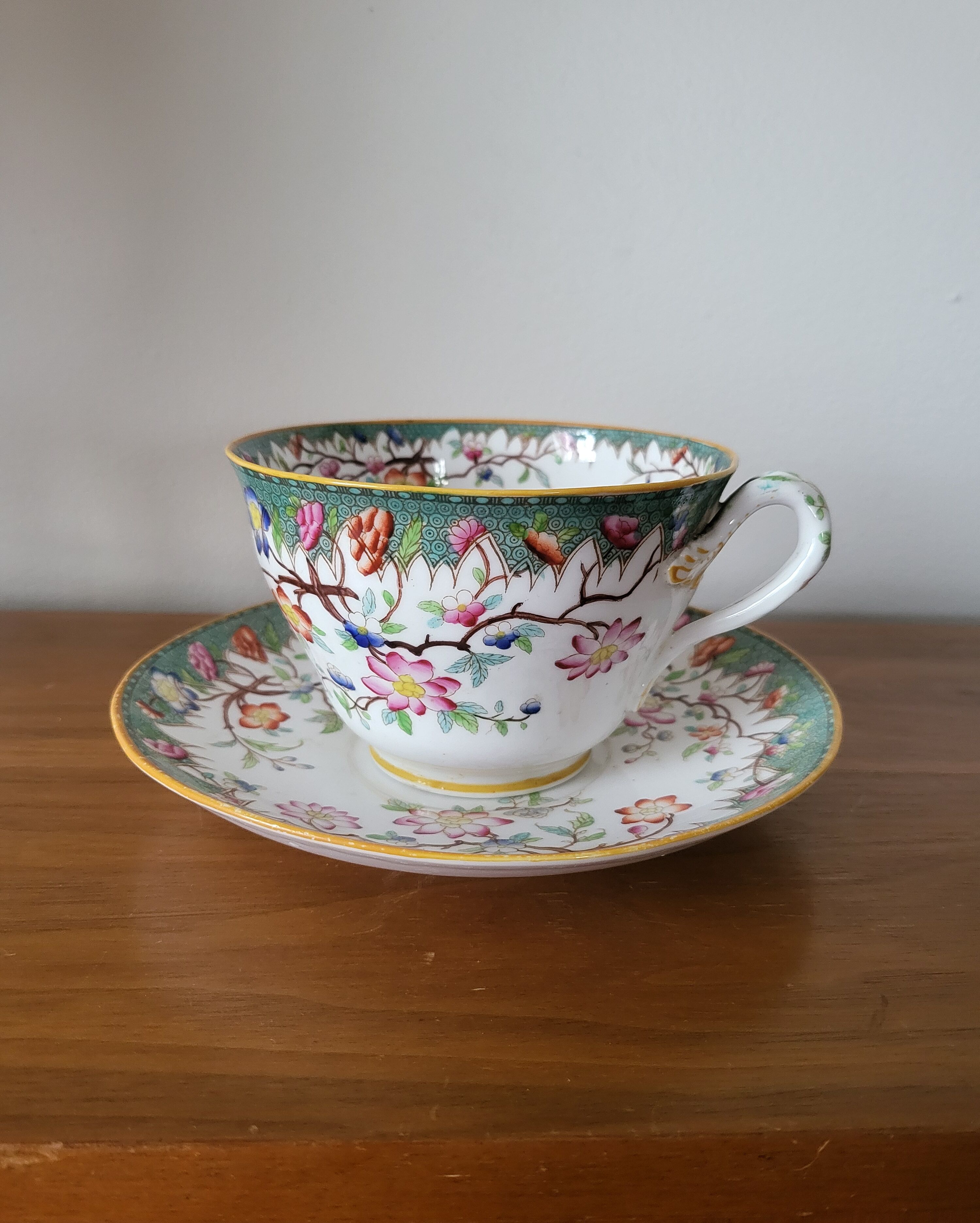 Large Tea or Chocolate Cup in Porcelain VPF Minton Decor