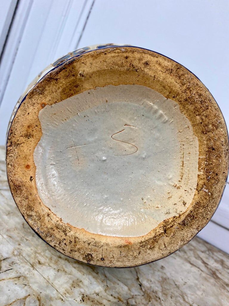 Glazed ceramic vase of the School of Bien-Hoa, Decorations of sages, circa 1930