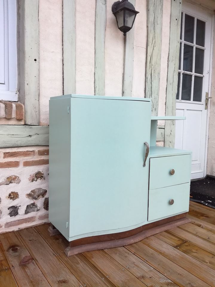 Asymmetrical furniture