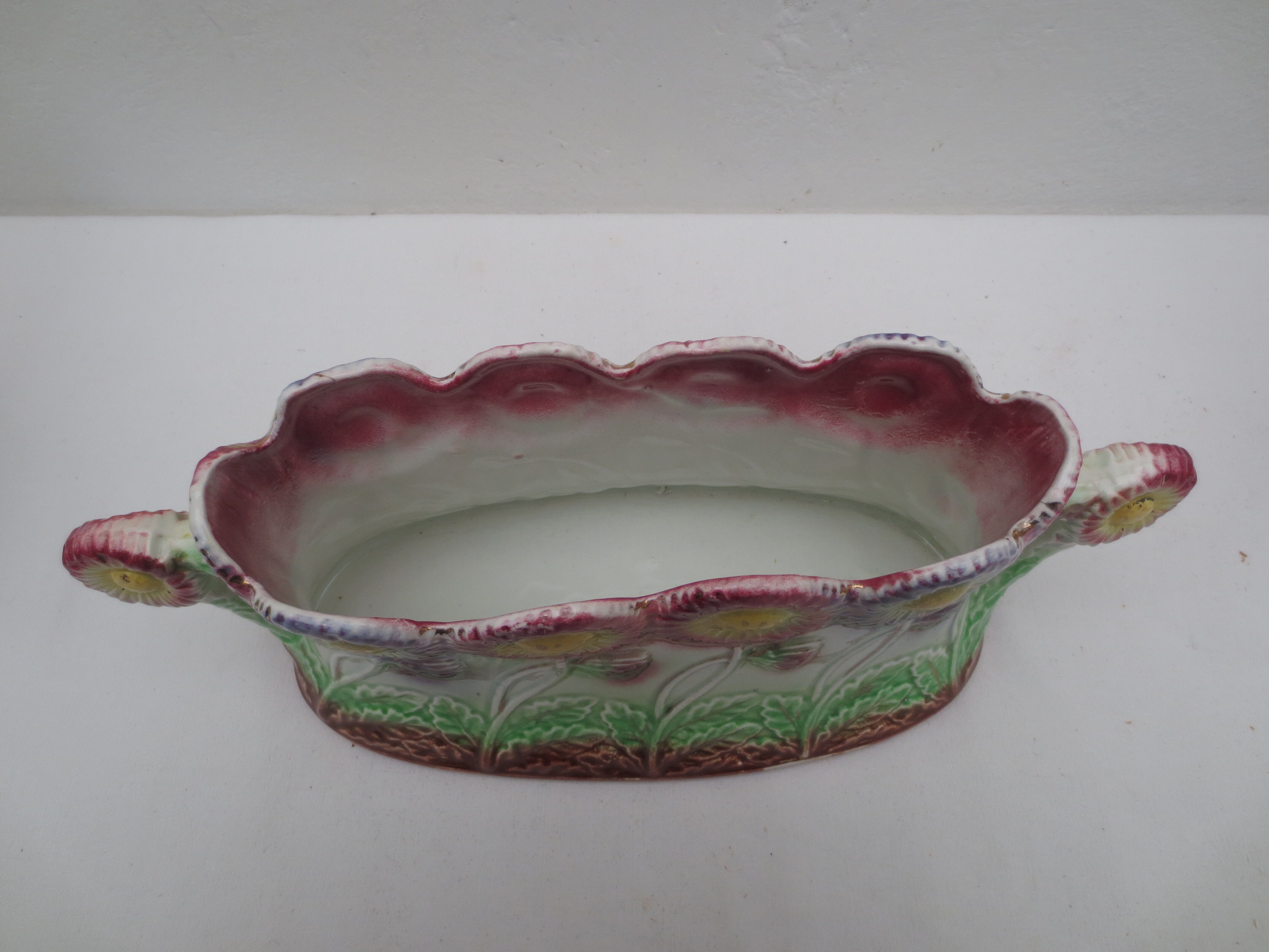 Vases and gardener "onnaing" in art nouveau dabsin