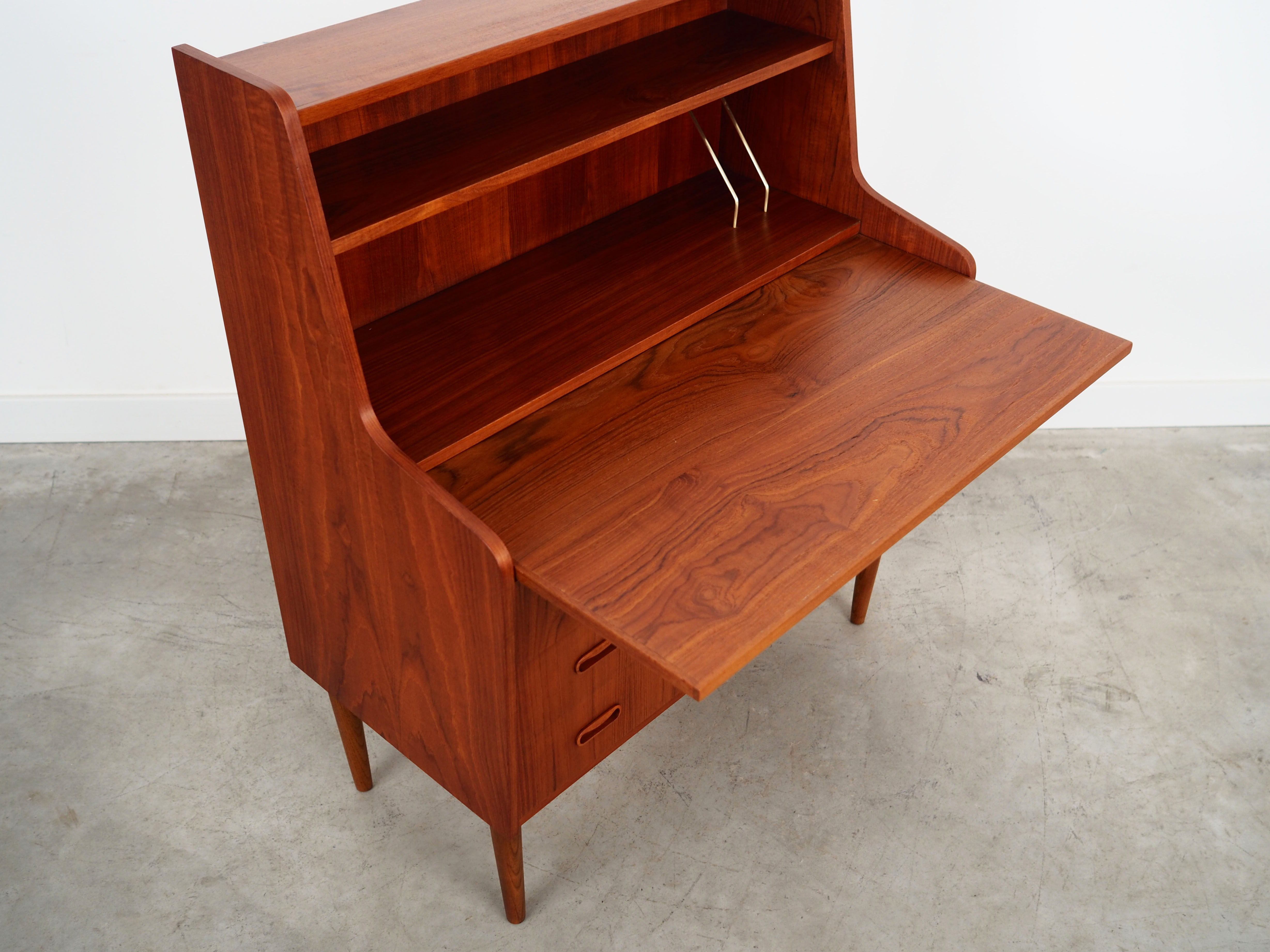 Secrétaire en teck, design danois, années 1970, production: Danemark
