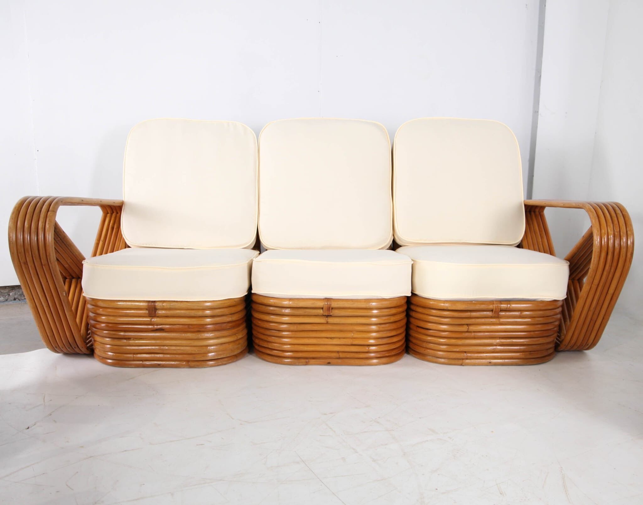Salon en rotin de Paul Frankl