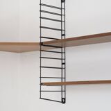 Corner shelf by Tomado