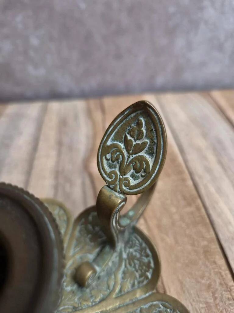 Antique brass candlestick La Ménagère Paris – floral decoration
