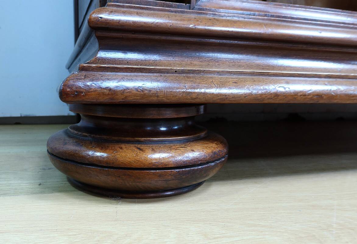 Walnut Commode by P. Guinand-Leglas, Renaissance style – 1920