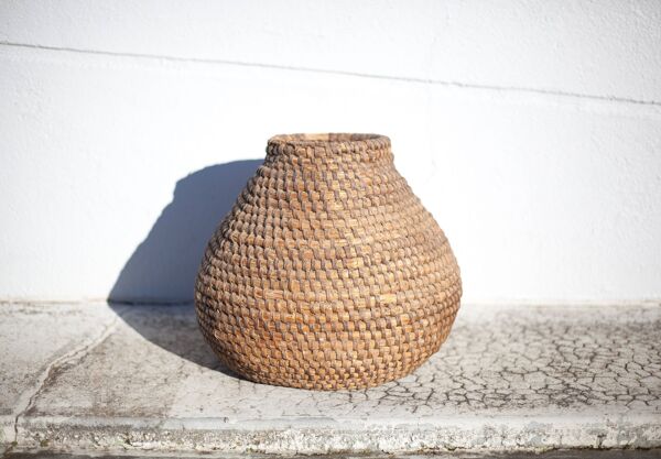 Panier ancien, bourgne paille et ronce, panier tressé, décoration intérieur