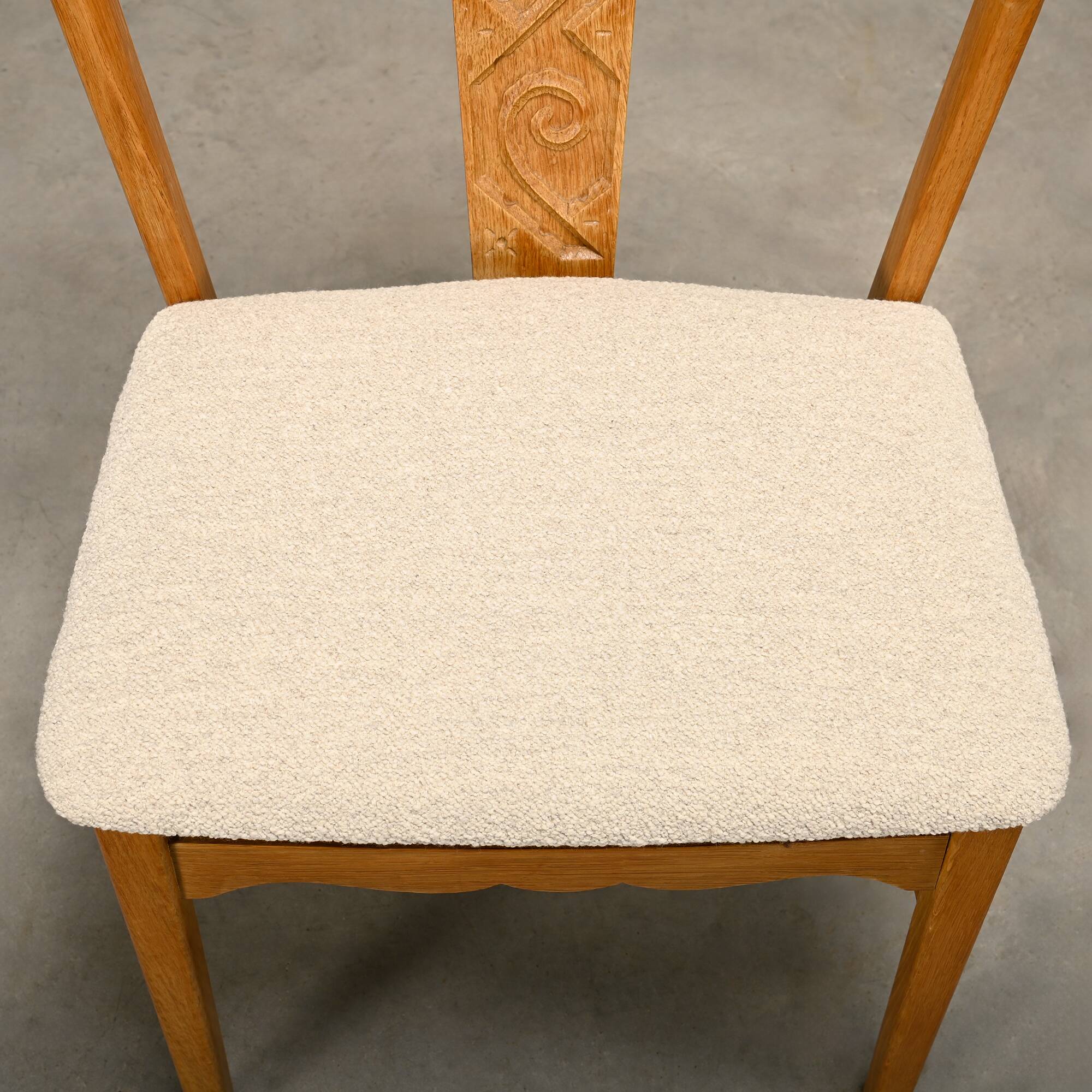 Brutalist Dining Chairs in style of Henning Kjærnulf in Oak and Bouclé