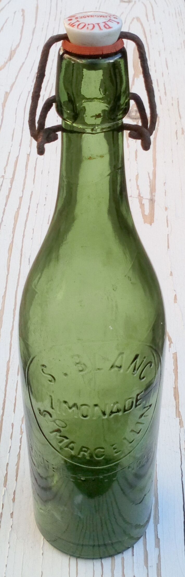 Bottle of lemonade Bistro