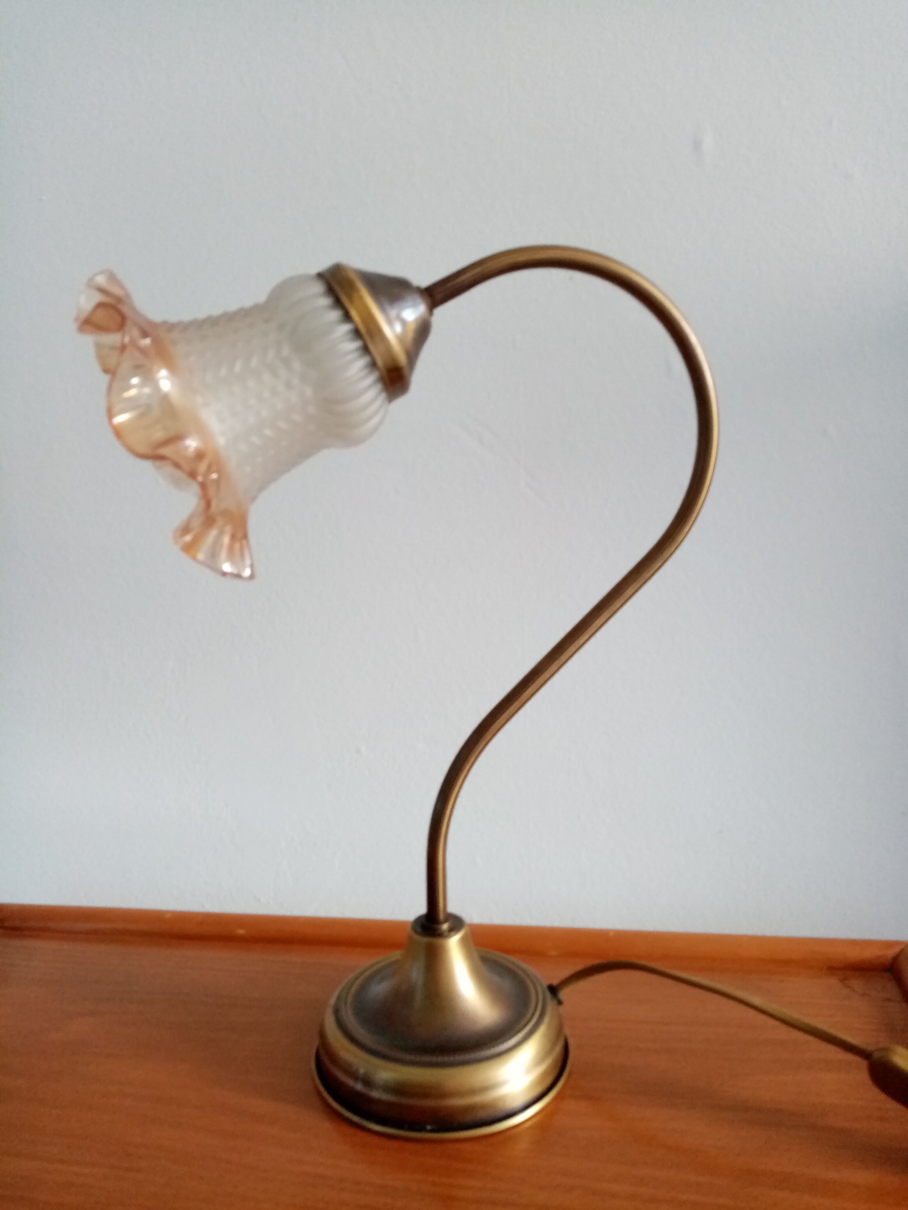 Gooseneck lamp