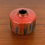 Brutalist studio pottery vase by Lu and Gerd Grove, 1964.