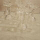 10 anciennes flutes à champagne en verre transparent