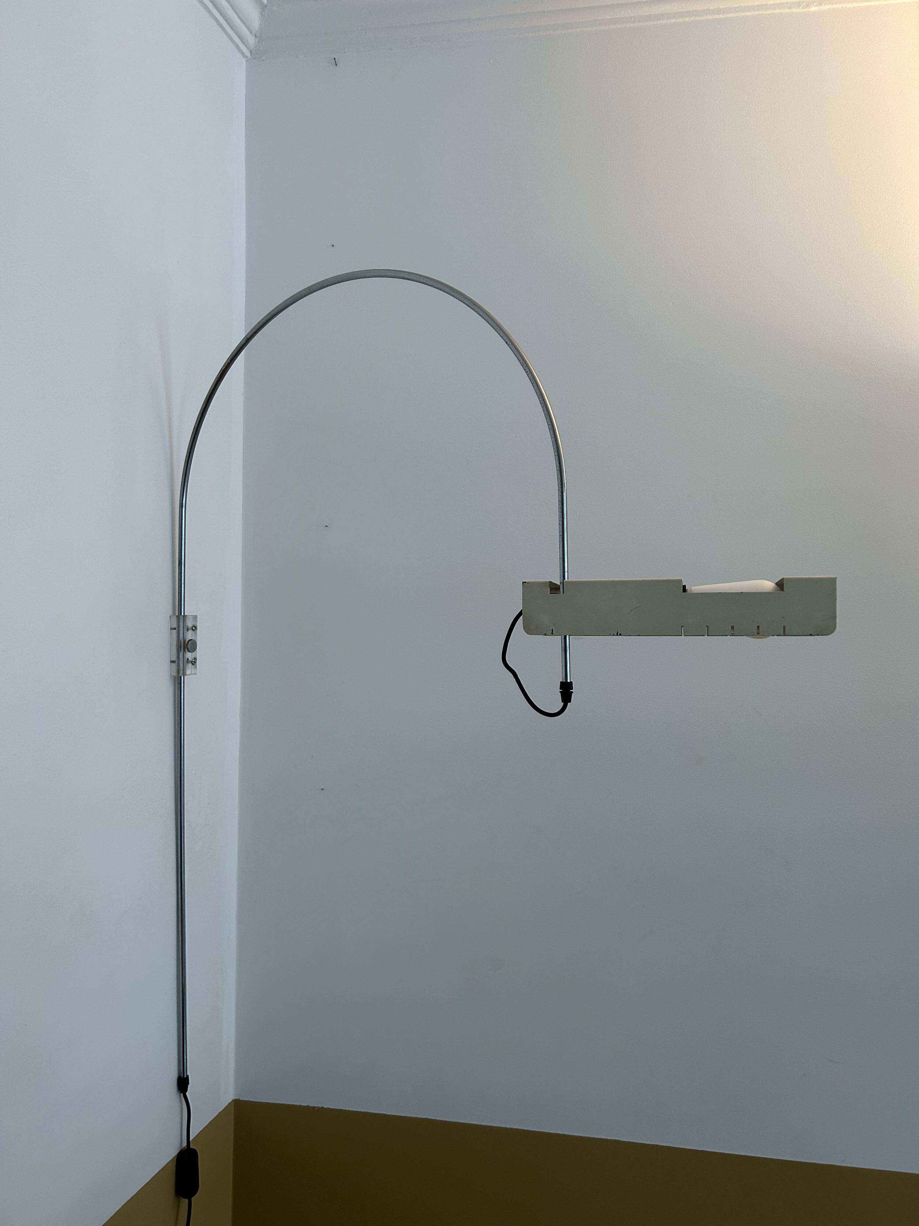 Vintage adjustable wall light, chrome and white lacquered metal, Italy 1970