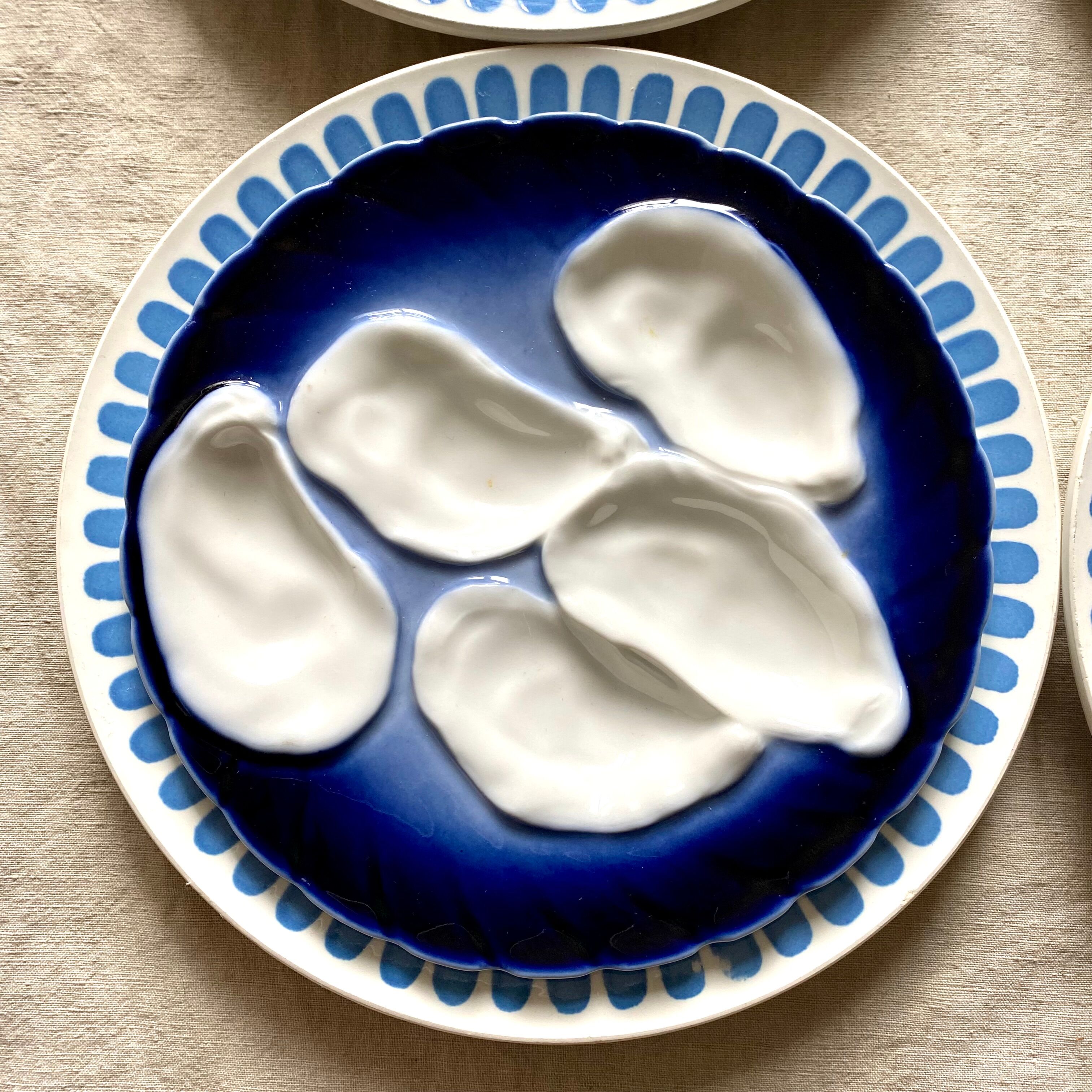 Porcelain oyster plates