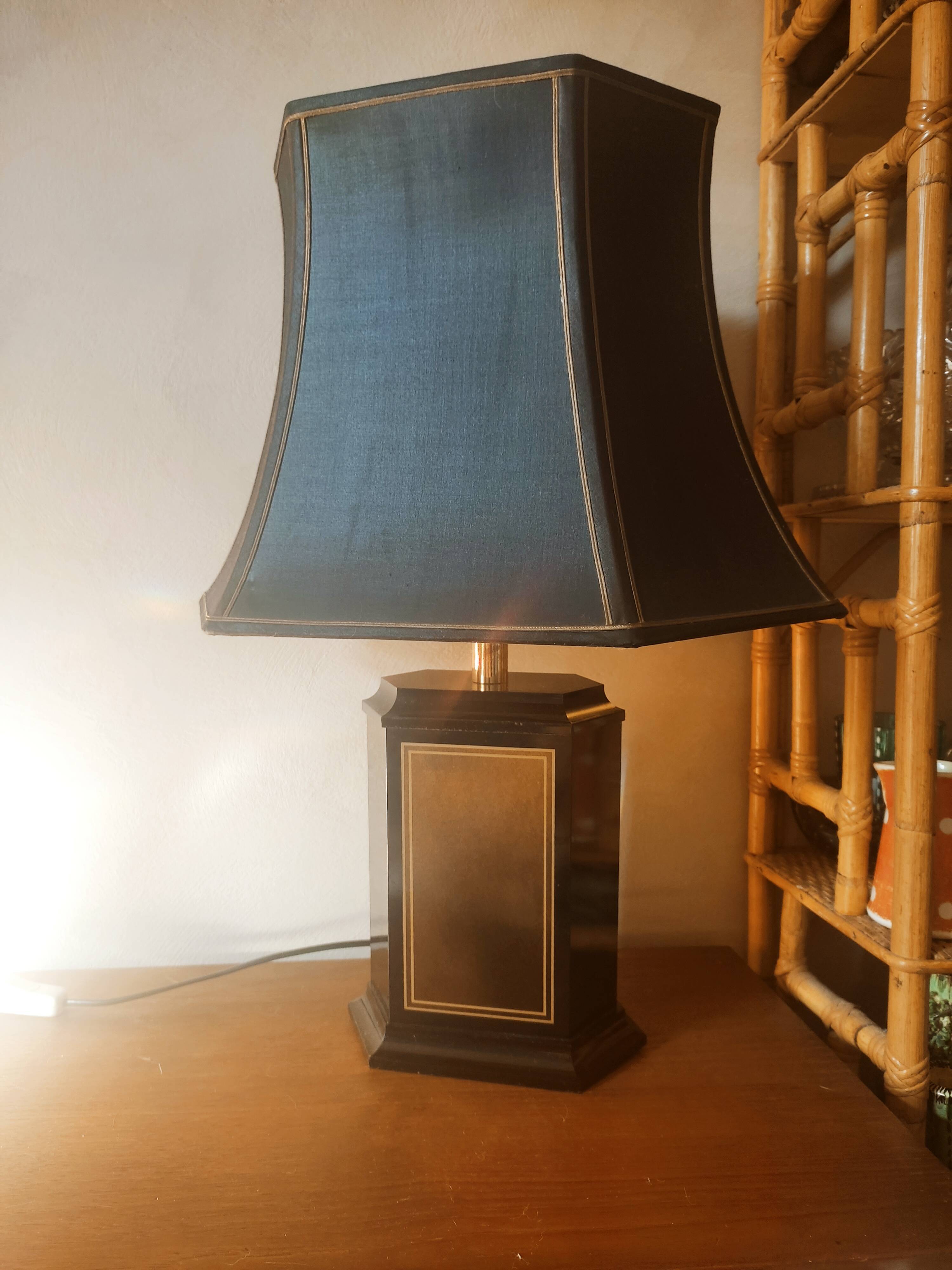 Asian-inspired black lamp