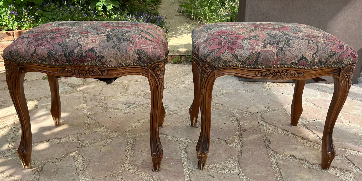 Paire de tabourets en bois