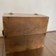Boîte de rangement vintage en bois 1900s