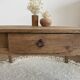 Table basse de ferme ancienne en bois brut