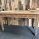 Table de ferme avec tiroirs en bois brut