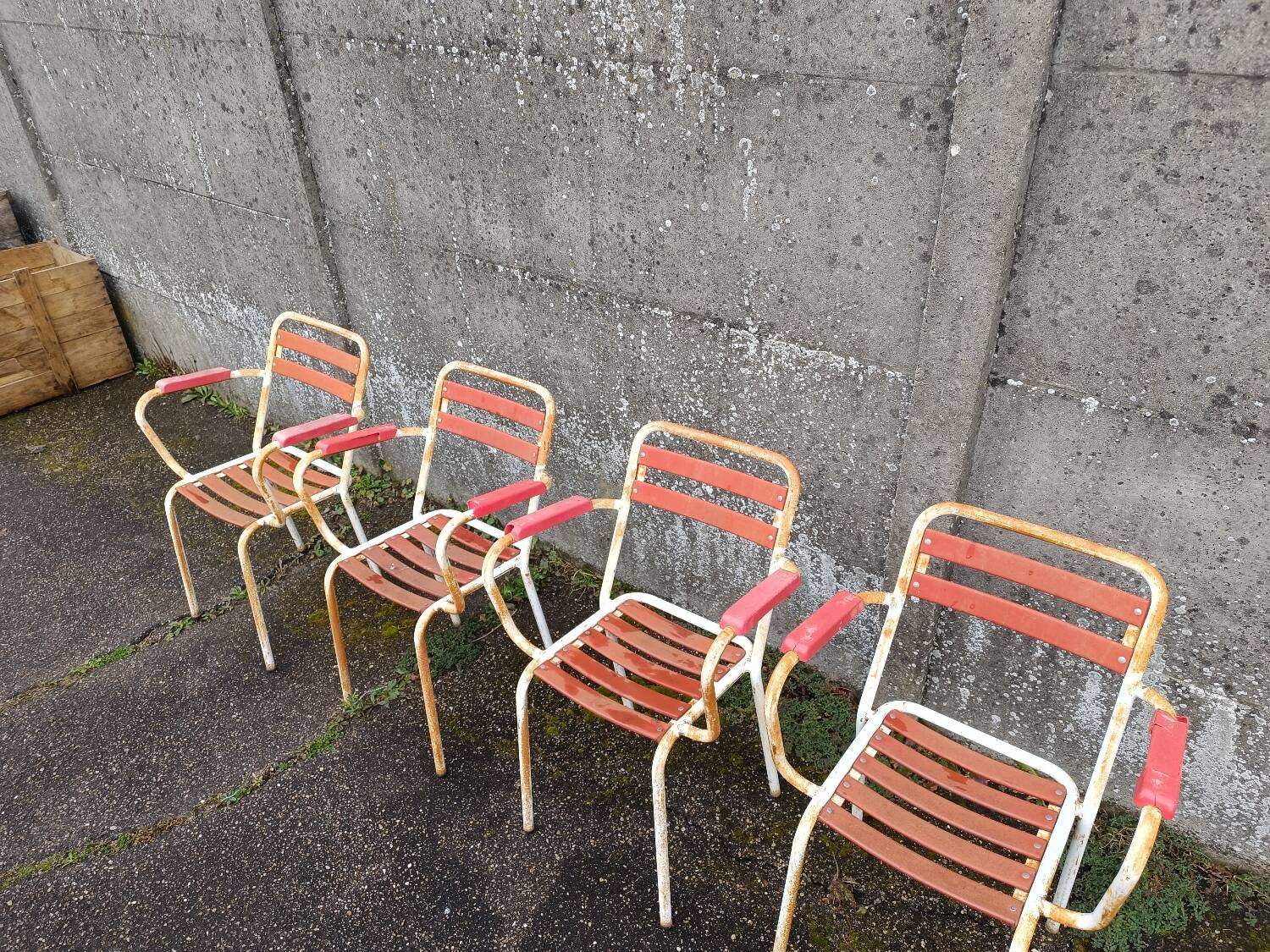 Salon de jardin métal / table bistrot et fauteuil