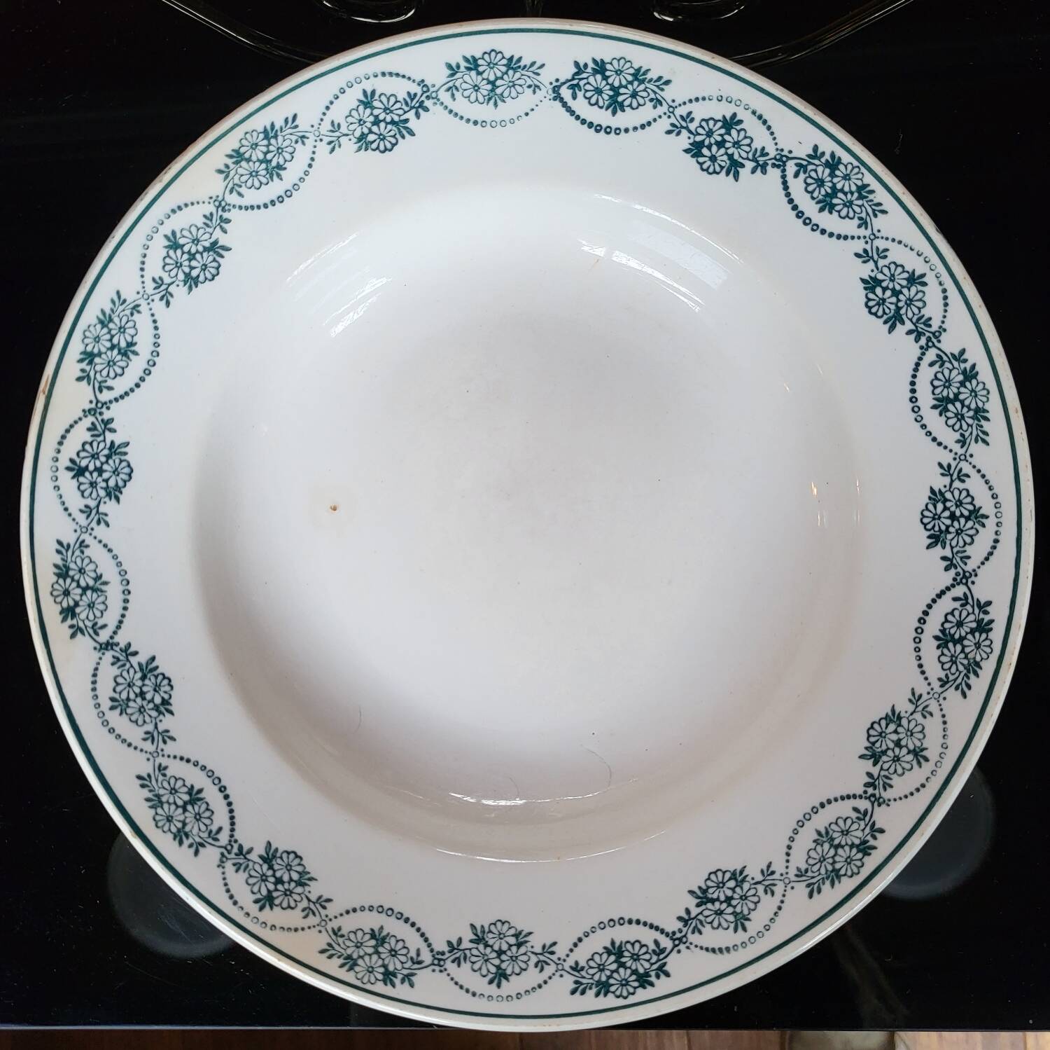 Set of 5 Terre de Fer plates 1900 Wilbur and St Amand