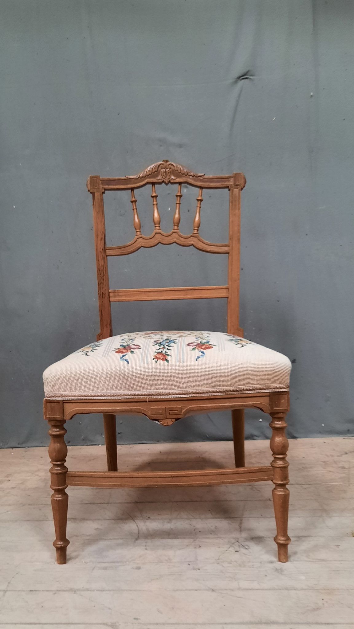 Upholstered low chair