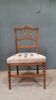 Chaise basse tapissée