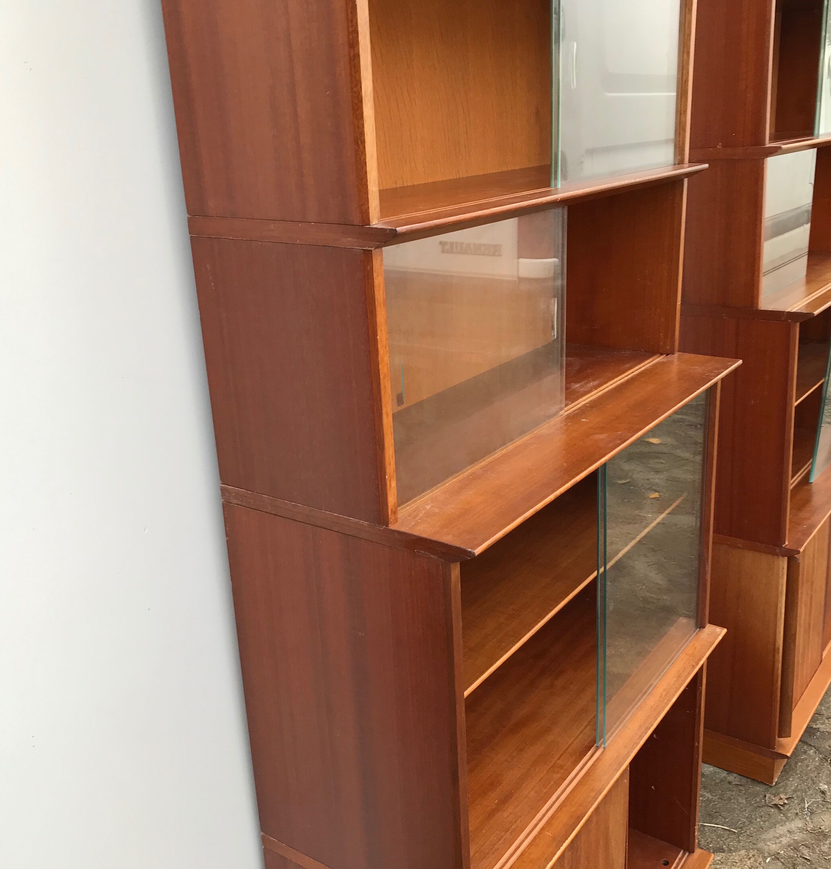 Oscar Mahogany Library, 70s.