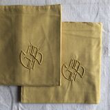 Lot Deux Taies D'Oreillers Anciennes En Coton Jaune Moutarde