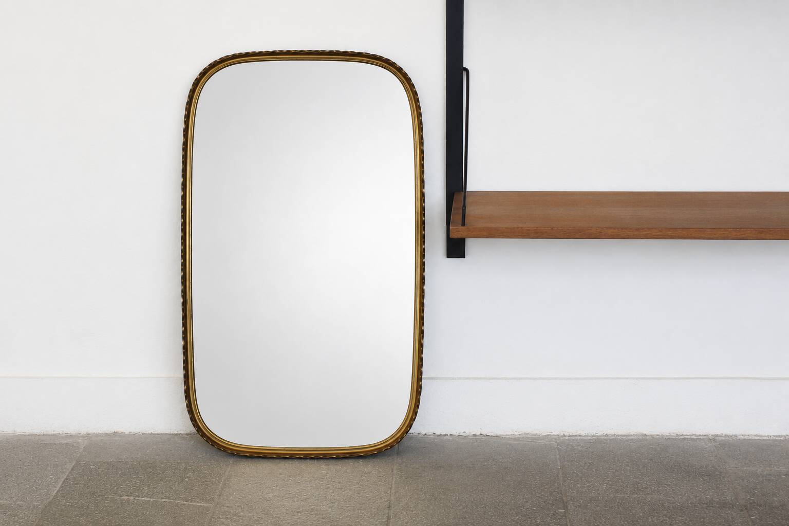 Miroir mural en laiton vintage, années 1950